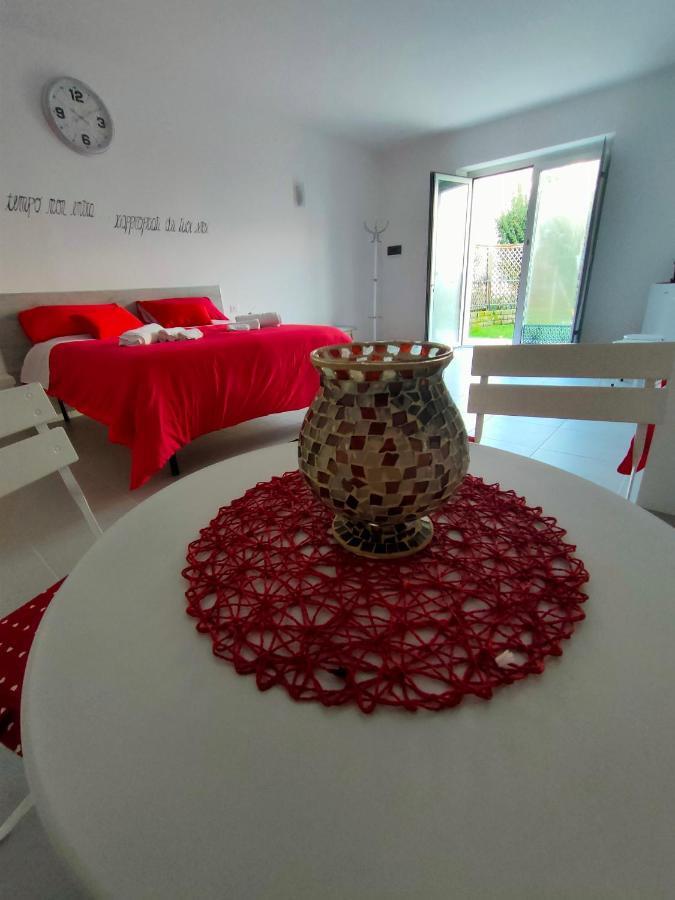 La Staccionata Bianca Bed & Breakfast Viterbo Exterior photo